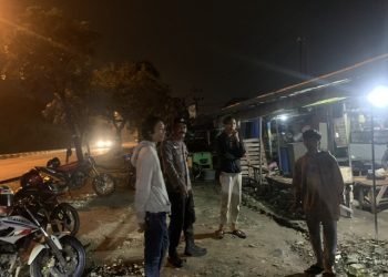 PATROLI MENJELANG SAHUR POLSEK DEKET GUNA JAGA KAMTIBMAS WILAYAH SERTA ANTISIPASI GESEKAN PERGURUAN SILAT
