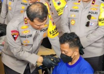 Polda Jateng Berkoordinasi Polda Jatim Tangkap Komplotan Perampok Toko Emas Dengan Senpi