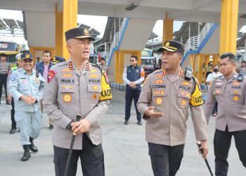 Kapolda Jatim Cek Kesiapan Pelayanan Mudik di Terminal Purabaya