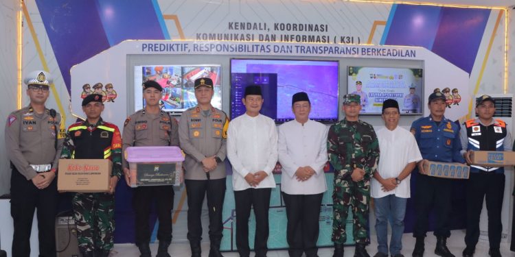 Kapolres Lamongan dan Forkopimda Cek Pos Pam dan Pos Yan Operasi Ketupat Semeru 2024
