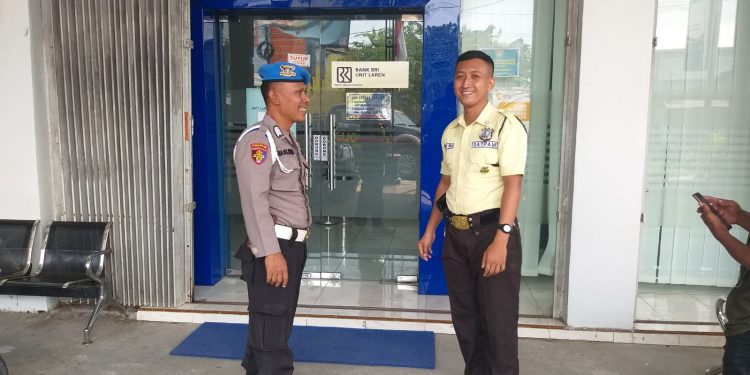 Anggota Polsek laren polres lamongan laksanakan patroli harkamtibmas