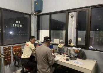 PATROLI OBYEK VITAL KAWASAN INDUSTRI DIWILAYAH HUKUM POLSEK DEKET POLRES LAMONGAN