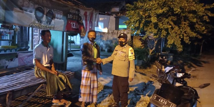 POLSEK SUKORAME POLRES LAMONGAN POLDA JATIM PATROLI DIALOGIS MALAM JAGA SITKAMTIBMAS