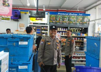 Patroli Cipta Kondisi Polsek Glagah Polres Lamongan Di Indomaret