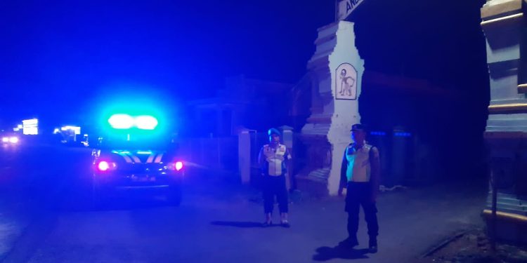 PATROLI BLUELIGHT CIPKON WILKUM POLSEK TIKUNG POLRES LAMONGAN CEGAH KRIMINALITAS