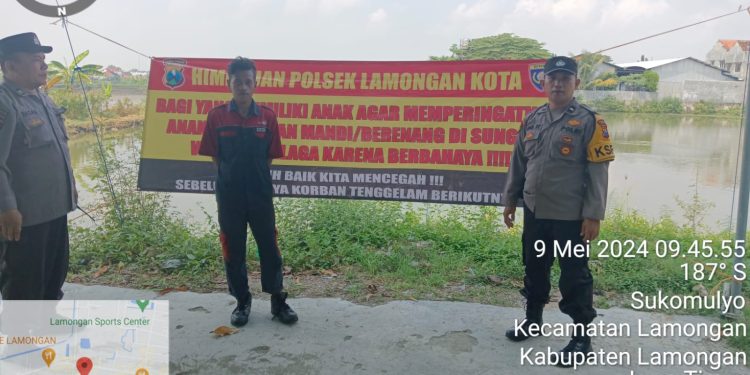 Patroli dan sosialisasi kepada warga bahaya tenggelam oleh Polsek Lamongan Kota Polres Lamongan