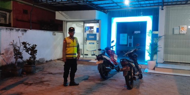Patroli obvit atm bri malam hari vegah kriminalitas polsek ngimbang polres lamongan polda jatim