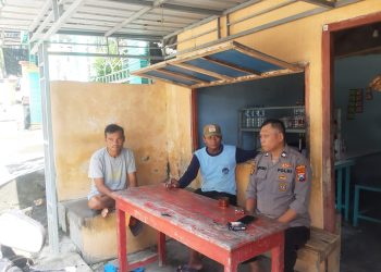 Patroli dialogis anggota Polsek Mantup Polres Lamongan ke Desa Mantup