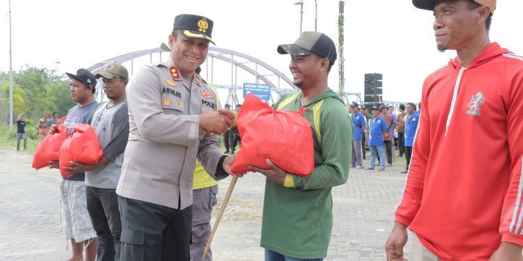 Polres Lamongan Gelar Apel Nelayan Kamtibmas, Perkuat Sinergi Jaga Kondusifitas Wilayah Pesisir