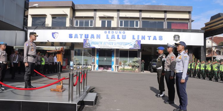 Polres Lamongan Gelar Apel Pasukan Ops Keselamatan Semeru 2026, Siap Wujudkan Kamseltibcarlantas Jelang Idul Fitri