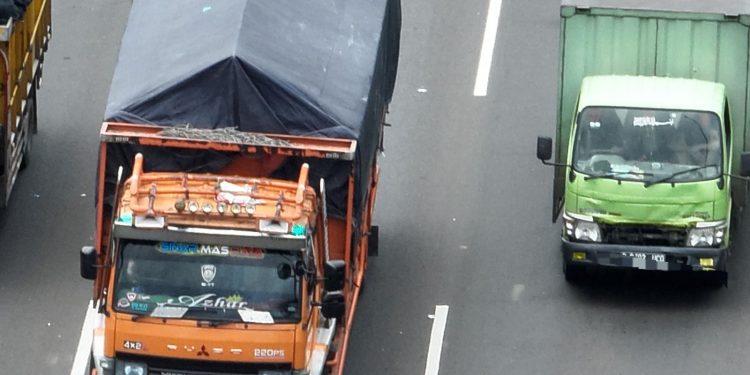 Korlantas Polri Terbangkan ETLE Drone Patrol Presisi di Tol Jakarta – Cikampek Pantau Angkutan Barang Pada Jalur Logistik